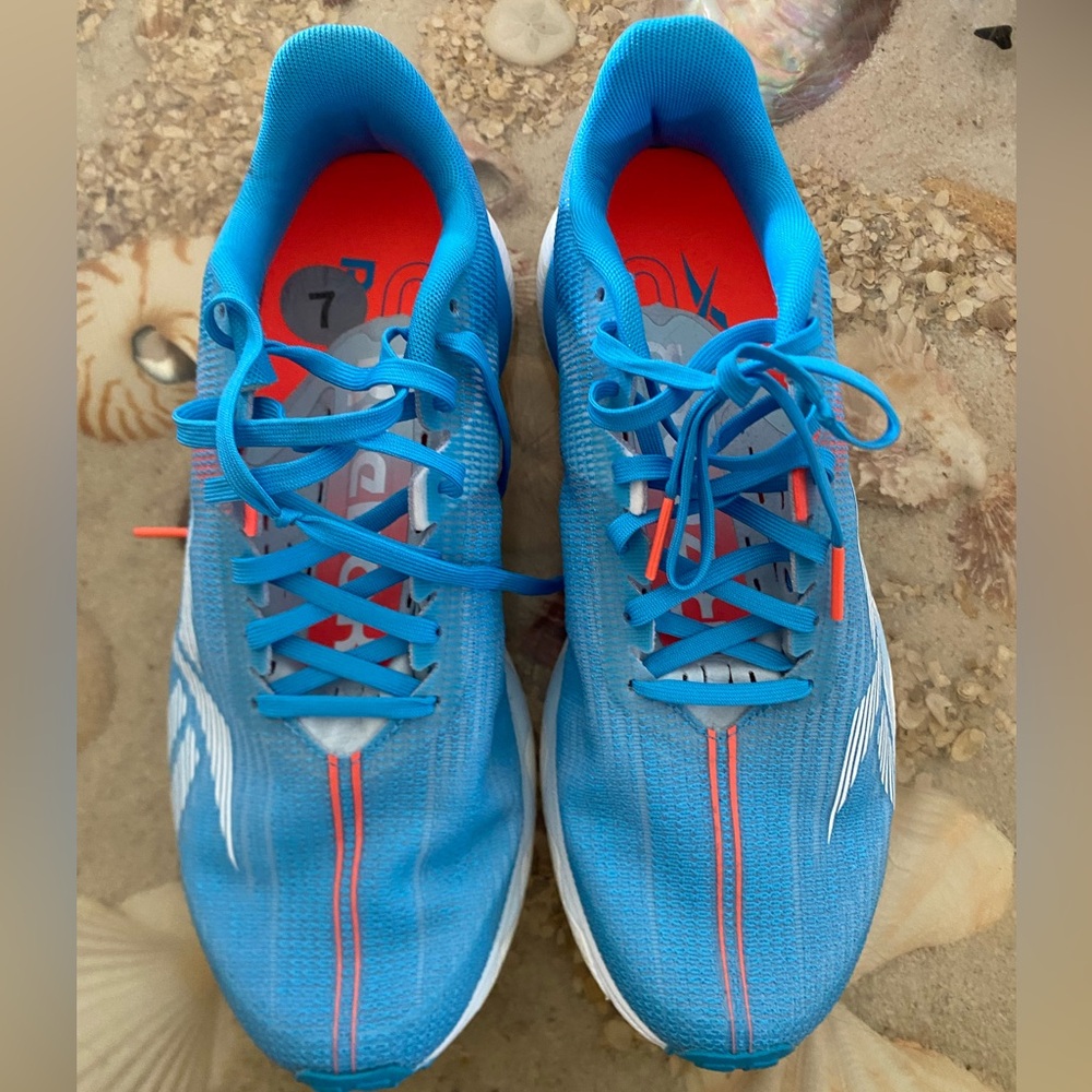 Reebok shoes lighty used